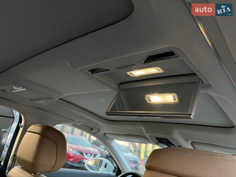 Седан Audi A8 2018 в Львове фото 24 Седан Audi A8 2018 в Львове