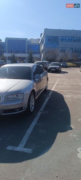 Седан Audi A8 2004 в Киеве