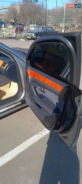 Седан Audi A8 2004 в Киеве