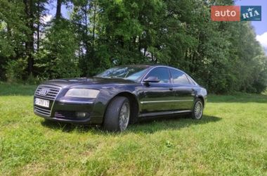 Седан Audi A8 2004 в Зенькове
