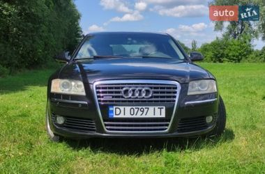Седан Audi A8 2004 в Зенькове