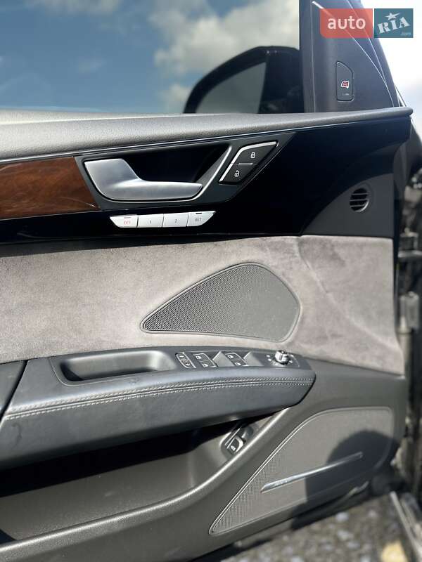 Седан Audi A8 2015 в Кременчуці фото 29 Седан Audi A8 2015 в Кременчуці