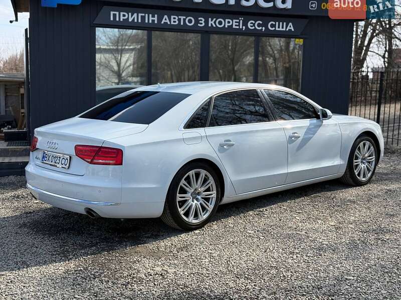 Седан Audi A8 2012 в Хмельницком