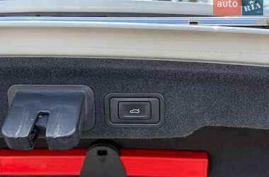 Седан Audi A8 2012 в Хмельницком