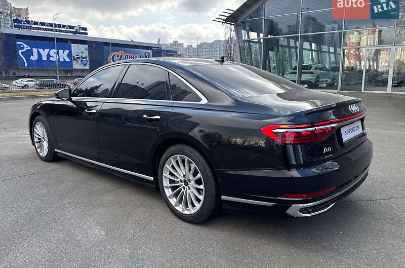 Седан Audi A8 2025 в Києві