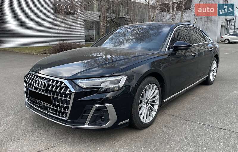Седан Audi A8 2025 в Києві