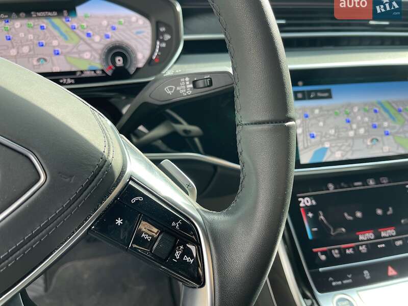 Седан Audi A8 2025 в Києві