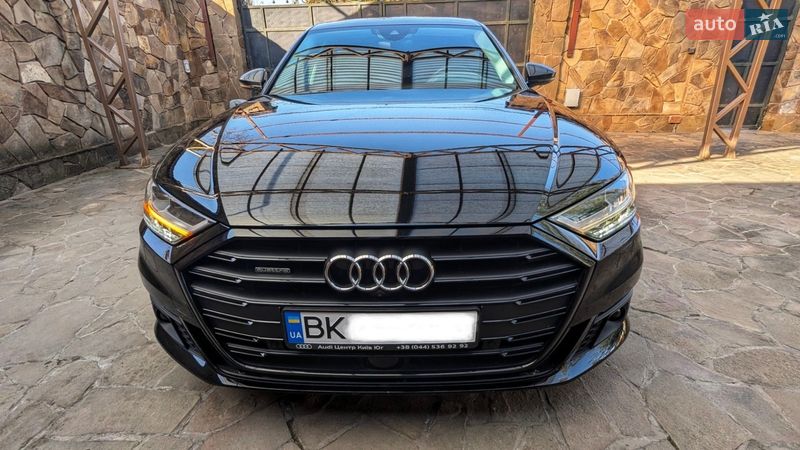 Седан Audi A8 2020 в Ровно