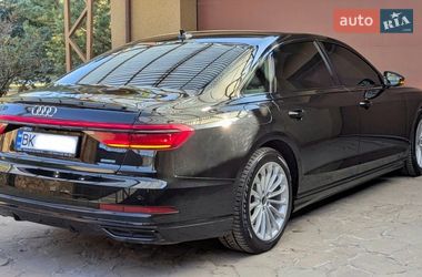 Седан Audi A8 2020 в Ровно