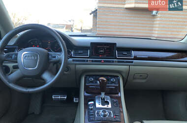 Седан Audi A8 2006 в Одессе