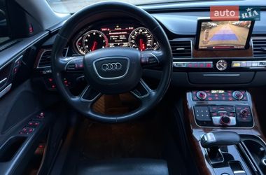 Седан Audi A8 2012 в Черновцах