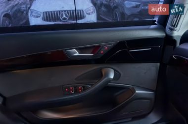 Седан Audi A8 2012 в Черновцах