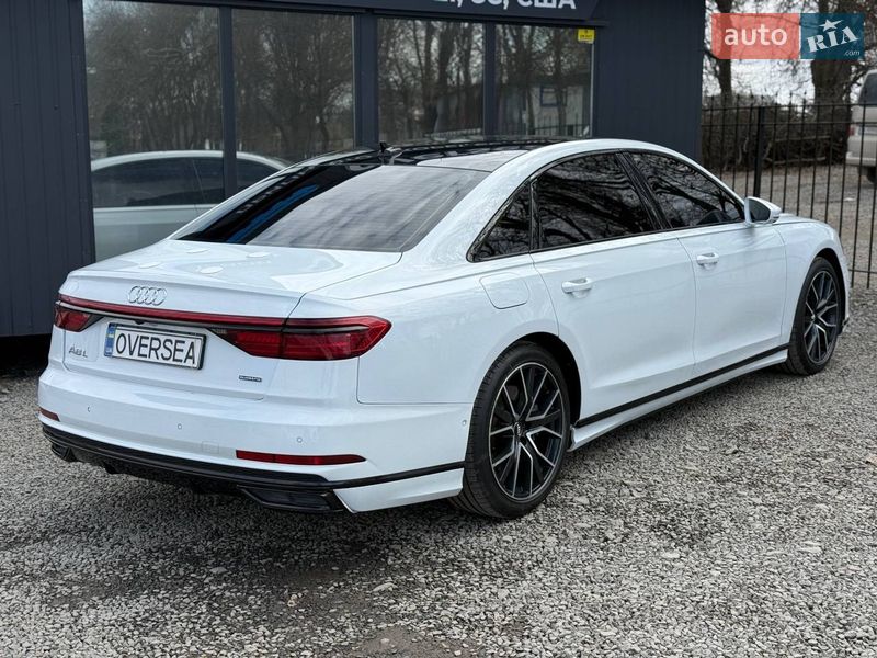 Седан Audi A8 2020 в Хмельницькому