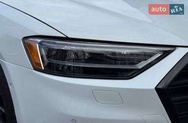 Седан Audi A8 2020 в Хмельницькому