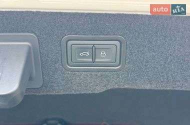 Седан Audi A8 2020 в Хмельницькому