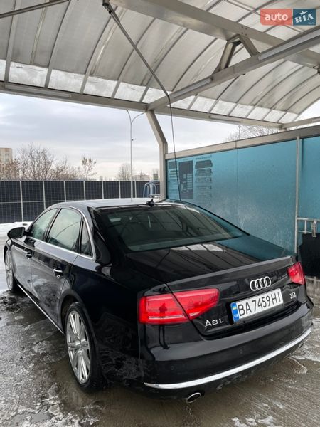 Седан Audi A8 2013 в Кропивницком