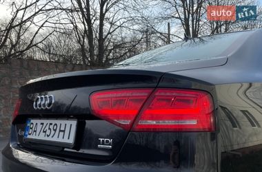 Седан Audi A8 2013 в Кропивницком