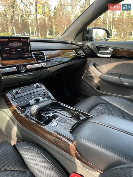 Седан Audi A8 2013 в Кропивницком