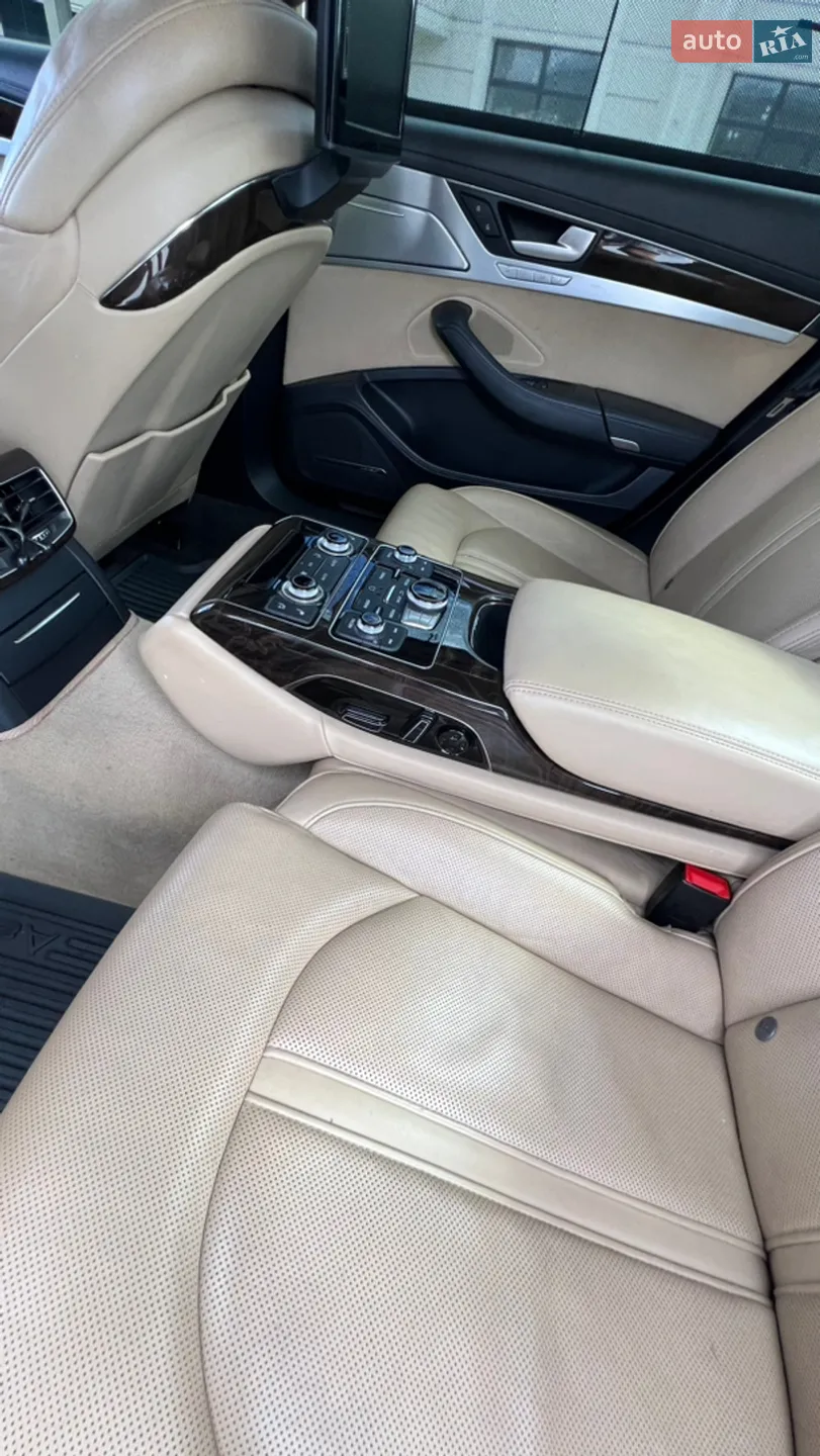 2010 Audi A8 - мініатюра 15