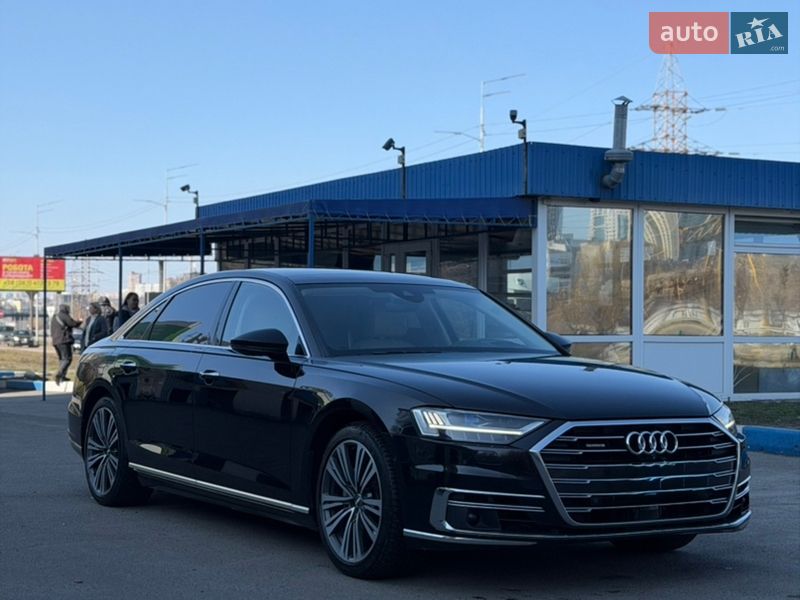 Седан Audi A8 2018 в Києві