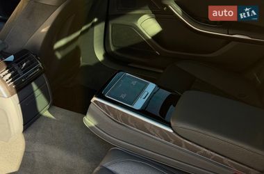Седан Audi A8 2021 в Киеве