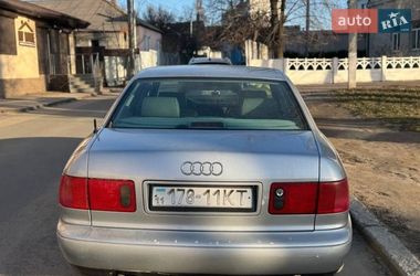 Седан Audi A8 1998 в Василькові
