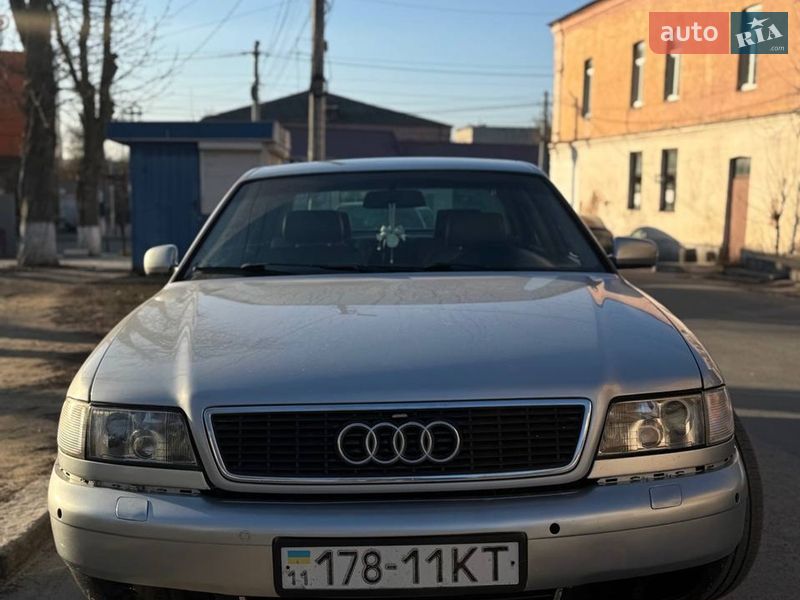 Седан Audi A8 1998 в Василькові