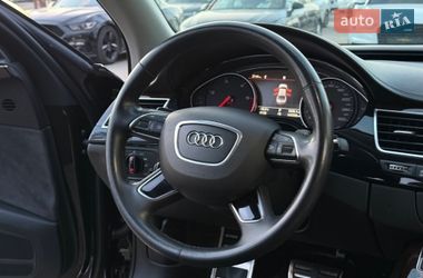 Седан Audi A8 2017 в Харкові