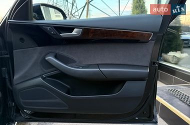 Седан Audi A8 2017 в Харкові