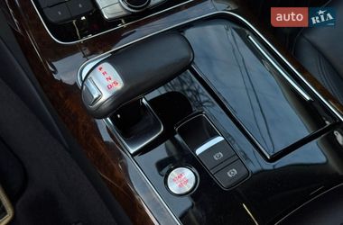 Седан Audi A8 2017 в Харкові