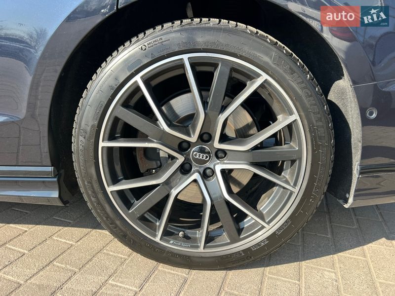 Седан Audi A8 2019 в Полтаве
