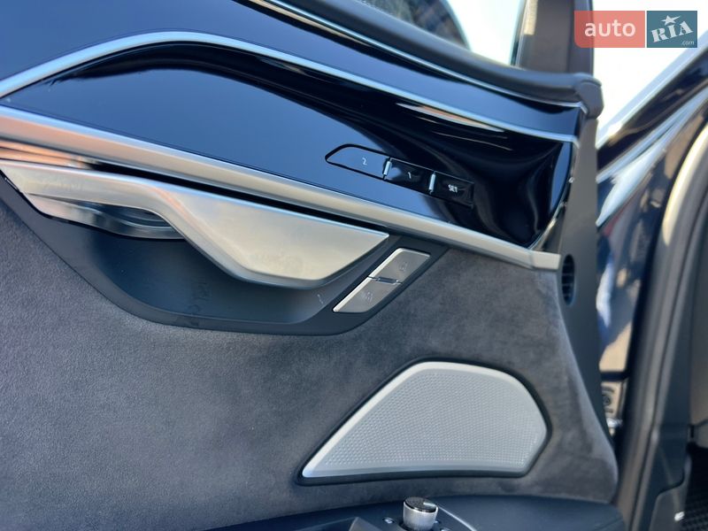 Седан Audi A8 2019 в Полтаве