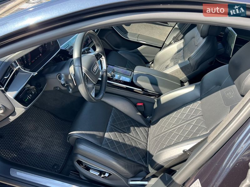 Седан Audi A8 2019 в Полтаве