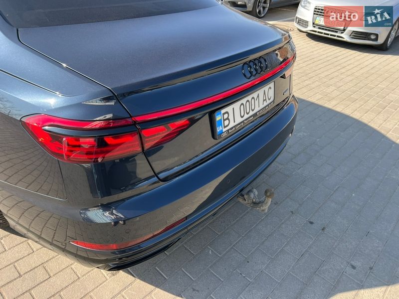 Седан Audi A8 2019 в Полтаве