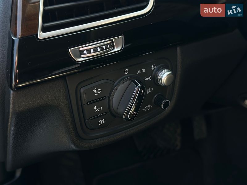 Седан Audi A8 2015 в Стрию фото 33 Седан Audi A8 2015 в Стрию