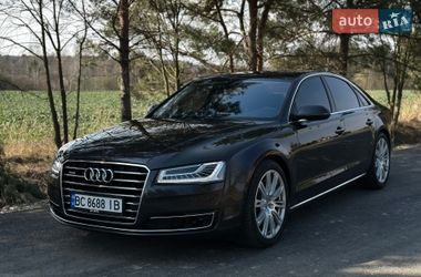 Седан Audi A8 2015 в Стрые