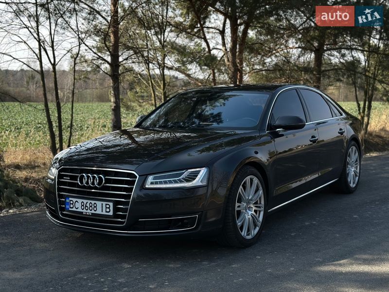 Седан Audi A8 2015 в Стрию фото Седан Audi A8 2015 в Стрию