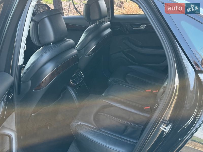 Седан Audi A8 2015 в Стрию фото 53 Седан Audi A8 2015 в Стрию