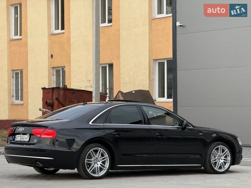 Седан Audi A8 2011 в Ивано-Франковске