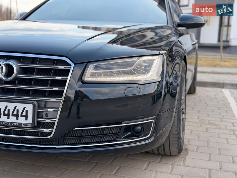 Седан Audi A8 2015 в Луцьку