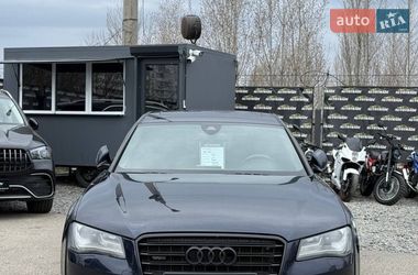 Седан Audi A8 2013 в Киеве