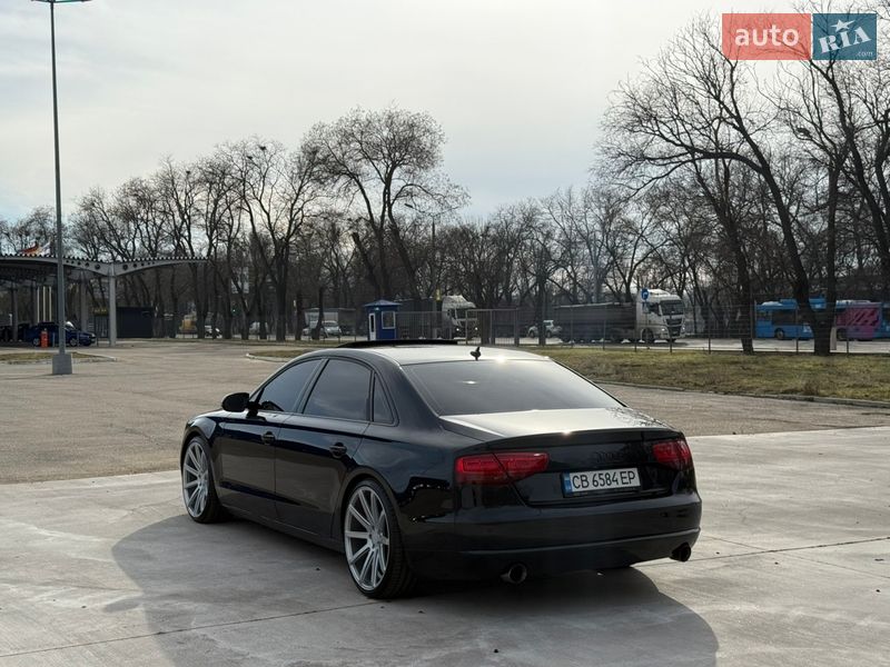 Седан Audi A8 2012 в Николаеве