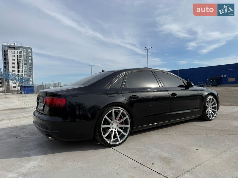 Седан Audi A8 2012 в Николаеве