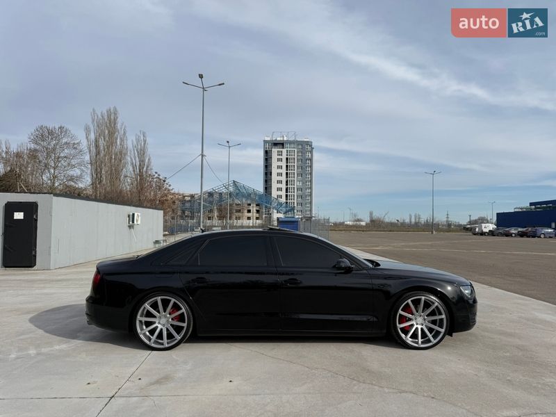 Седан Audi A8 2012 в Николаеве