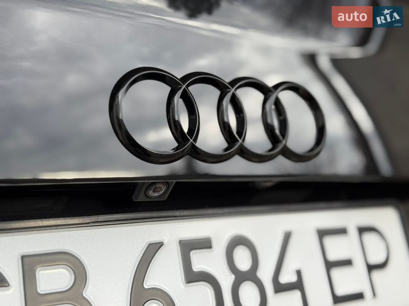 Седан Audi A8 2012 в Николаеве