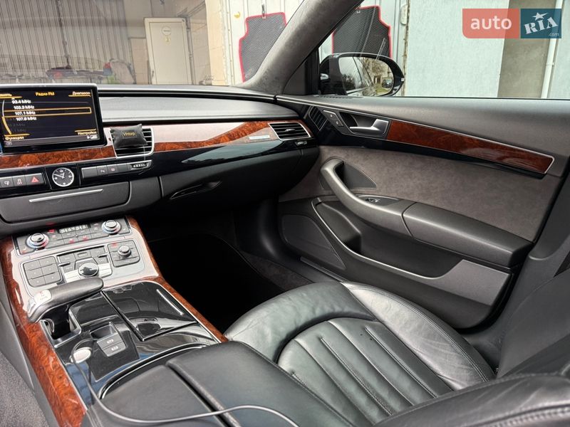 Седан Audi A8 2012 в Николаеве