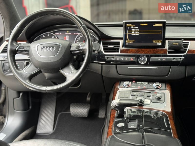 Седан Audi A8 2012 в Николаеве