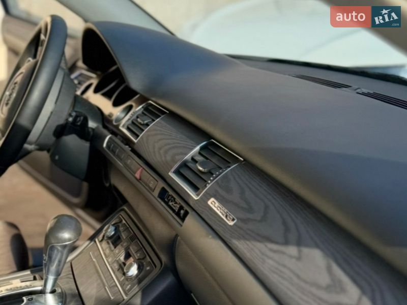Седан Audi A8 2006 в Киеве