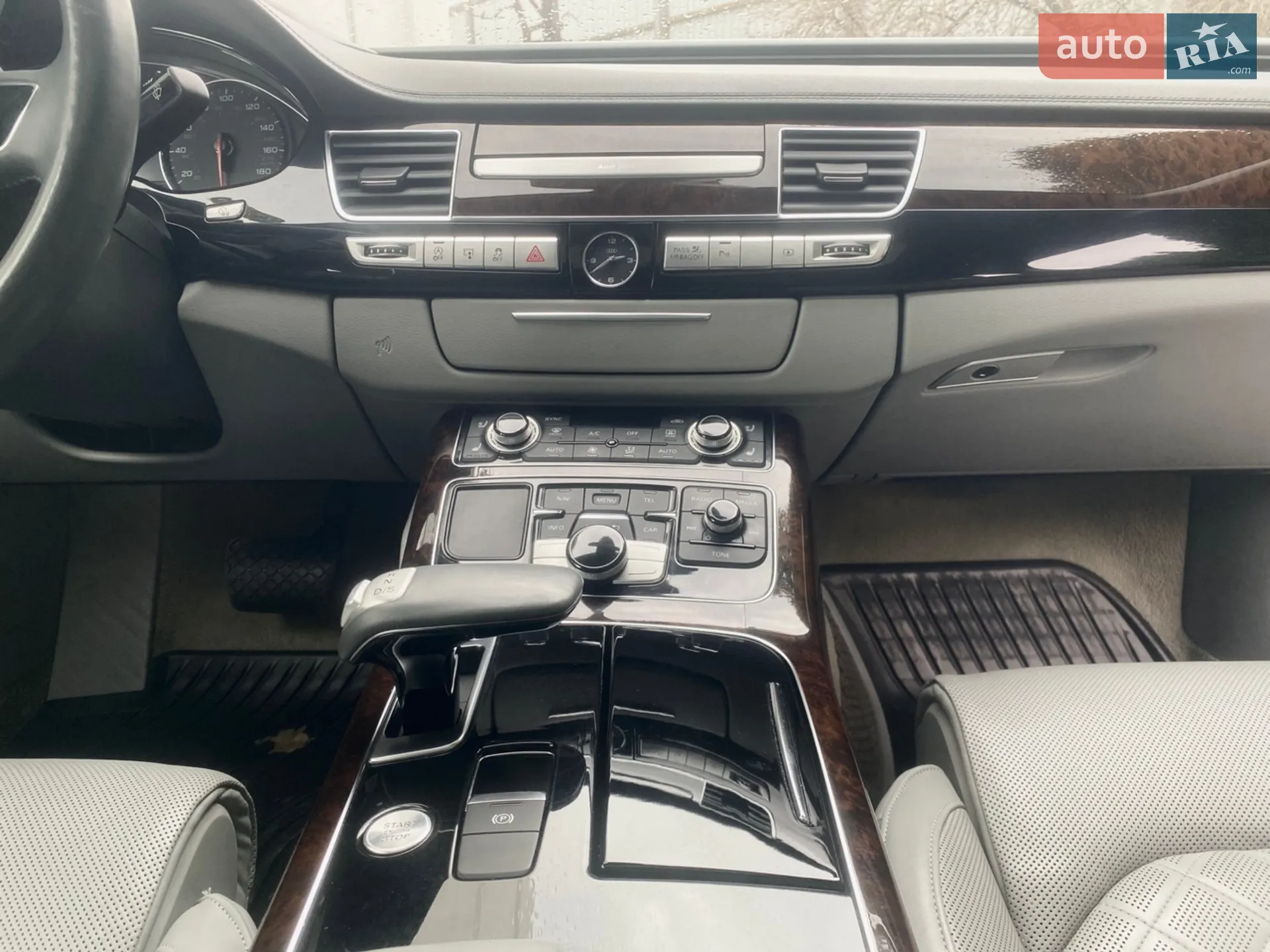 2015 Audi A8 - мініатюра 24