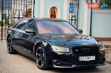 Седан Audi A8 2015 в Киеве